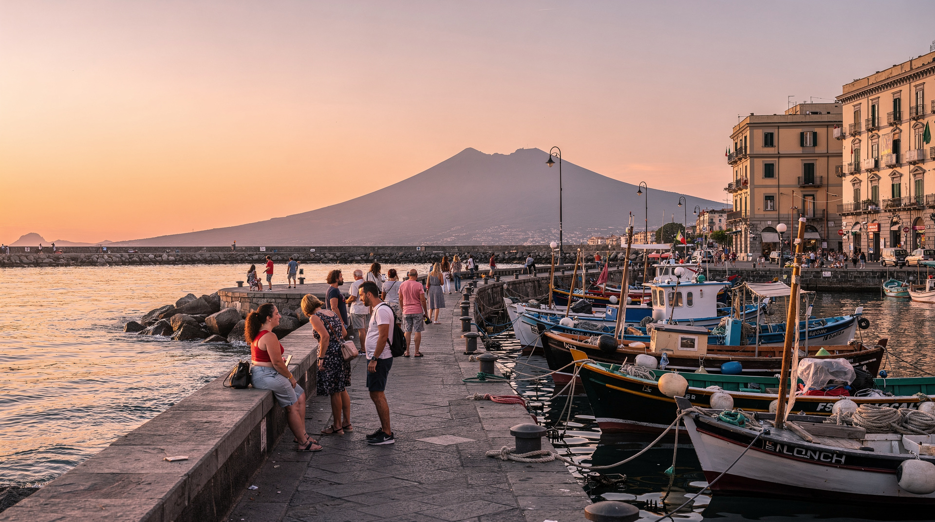 Lungomare y Mergellina, Naples and Campania